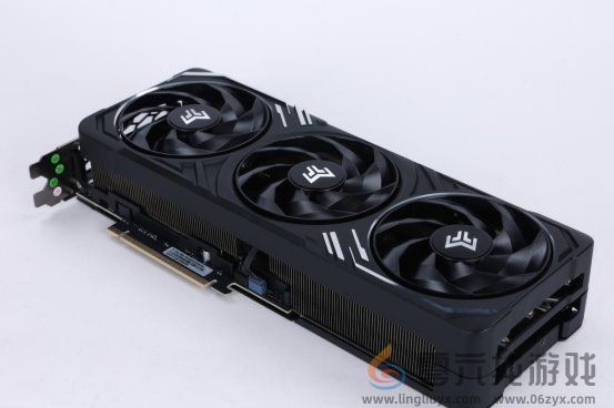 支持DLSS4，从“新”出发|影驰GeForce RTX 5080金属大师OC系列测评(图8)