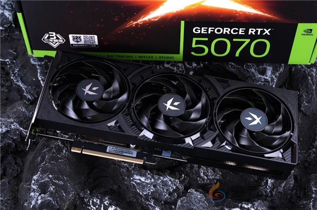 速速拿下这款新卡，影驰RTX 5070 FIRE评测(图1)